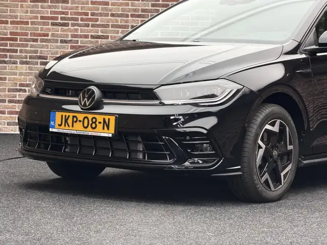 Volkswagen Polo view 14