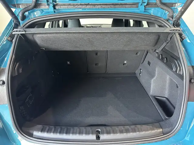 BMW X1 view 9