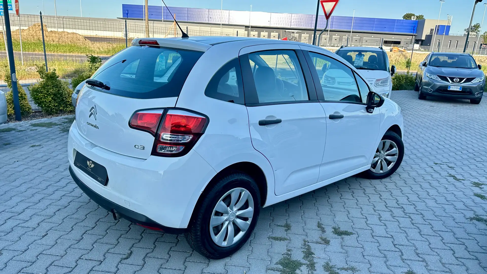 Citroen C3 1.4 HDi 68CV E5 Seduction + 2 POSTI- VAN-AUTOCARRO Bianco - 2