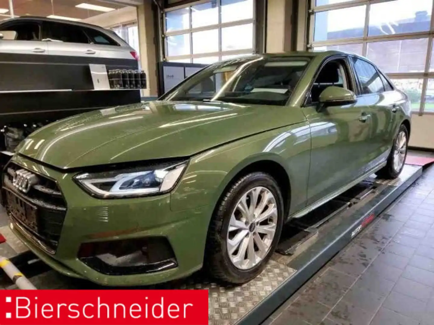 Audi A4 Lim 30 TDI advanced AHK LED NAVI SHZ Grün - 2
