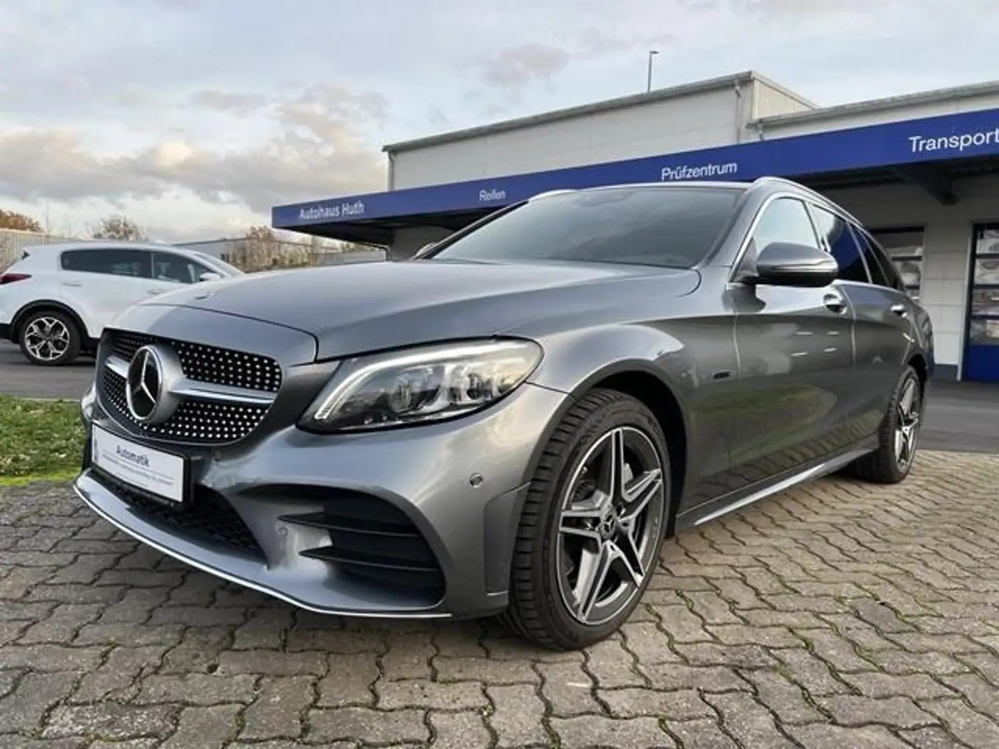 Mercedes-Benz C 300 C -Klasse C 300Te AMG PANO MULTIBEAM High-End-Pake Grau - 1
