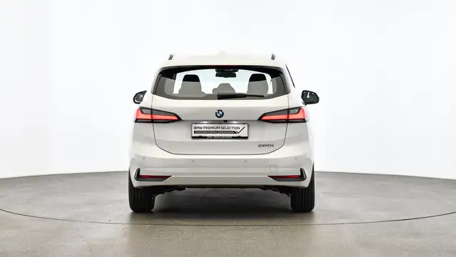 BMW 2 Series view 5