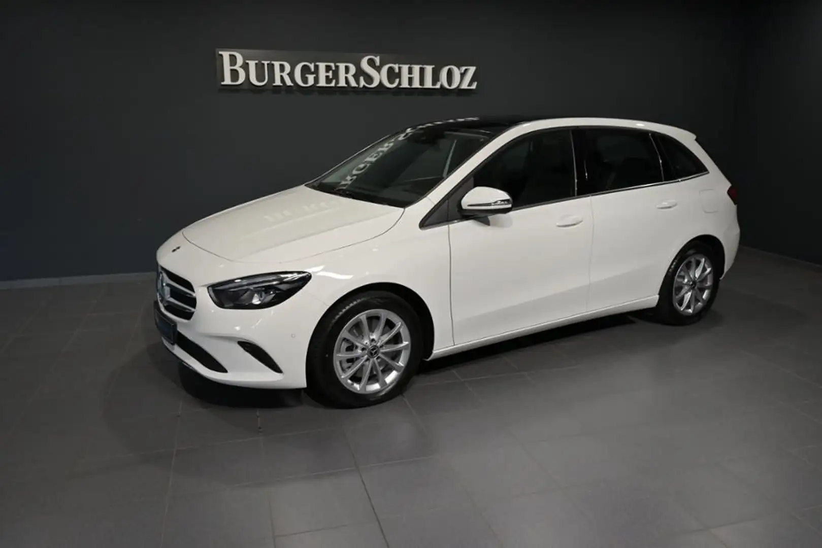 Mercedes-Benz B 250 e KAMERA/PANO/LED Fehér - 1