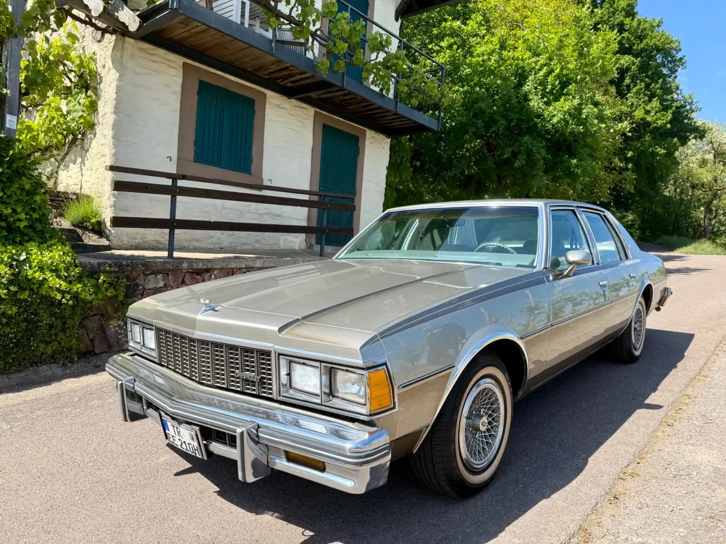 Chevrolet Caprice 5.6L/1-HAND/115.000KM/TÜV03.2026 Gold - 1