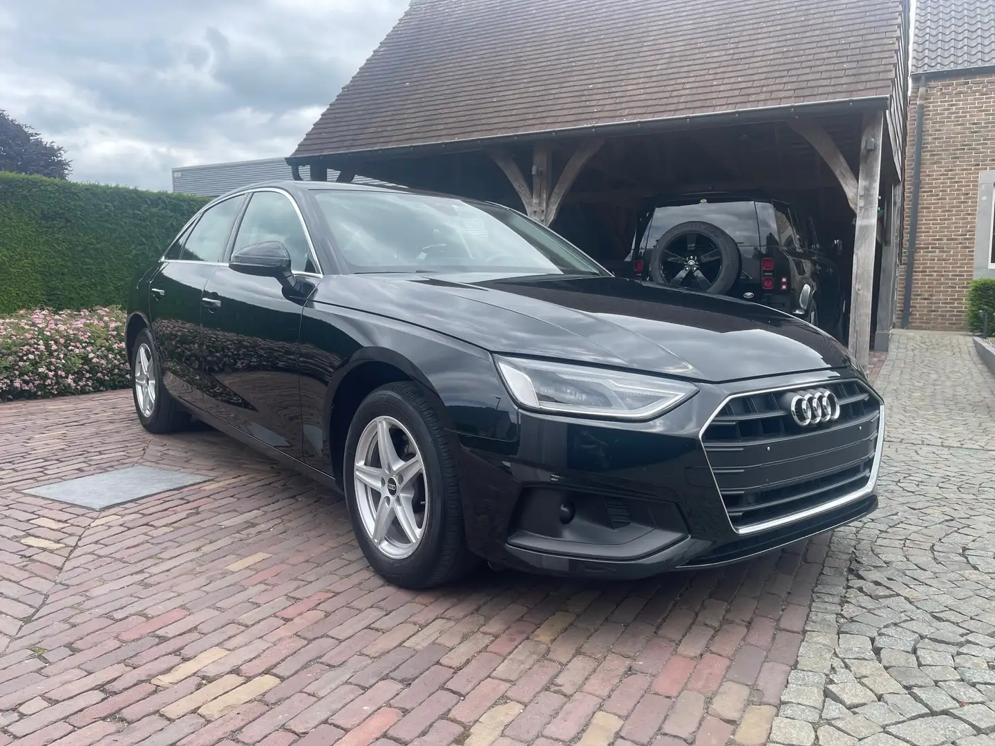 Audi A4 2,0TDI S-Tronic-163pk-AC-BLue-Cruis-Dab+Led-PDC- Zwart - 1