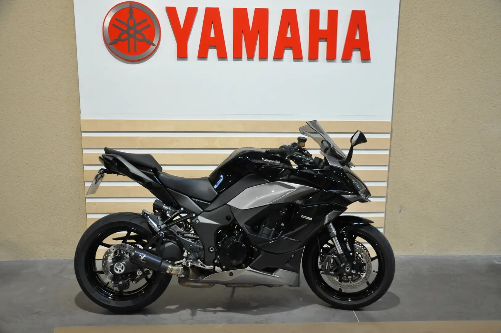 Kawasaki Z1000 SX Noir - 1