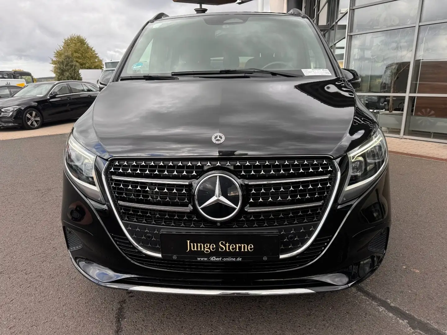Mercedes-Benz V 300 d AVANTGARDE Extralang 360Kamera Standheiz Noir - 2