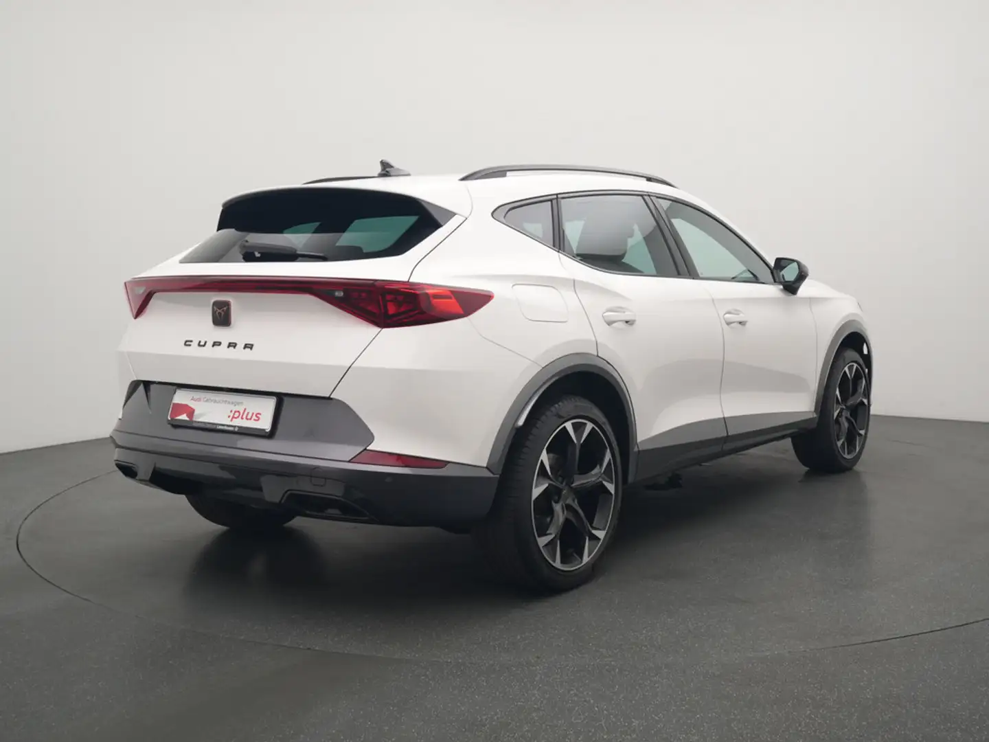 CUPRA Formentor DSG VIRT LED KAM SHZ PDC PORT NAVI Weiß - 2