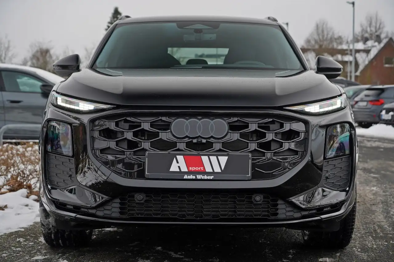 Audi Q3 TFSI TECH PLUS LED 2x S-LINE 20" 3