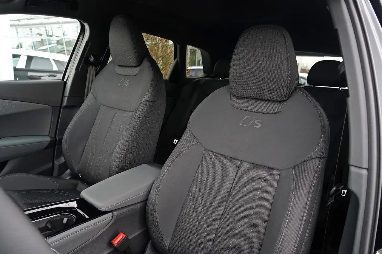 Audi Q3 TFSI TECH PLUS LED 2x S-LINE 20" 14