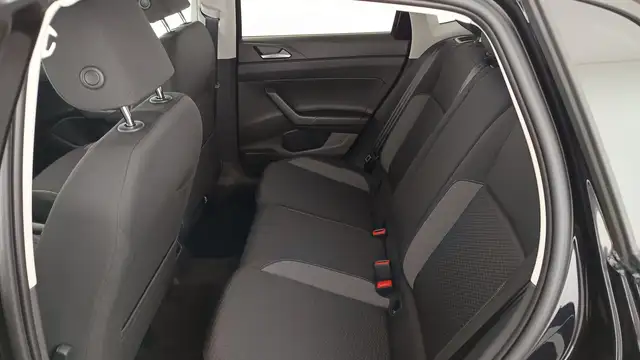 Volkswagen Polo view 11