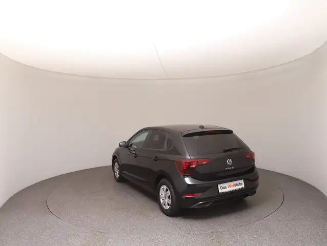 Volkswagen Polo view 5