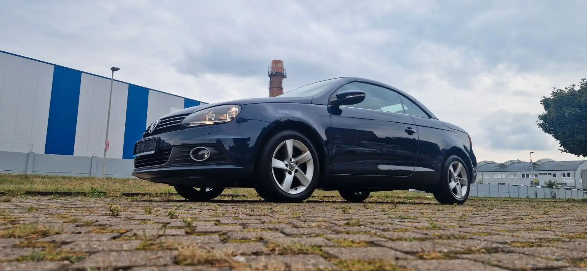 Volkswagen Eos im Top Ausstattung 2,0TDI 6-Gang Leder Blau - 1