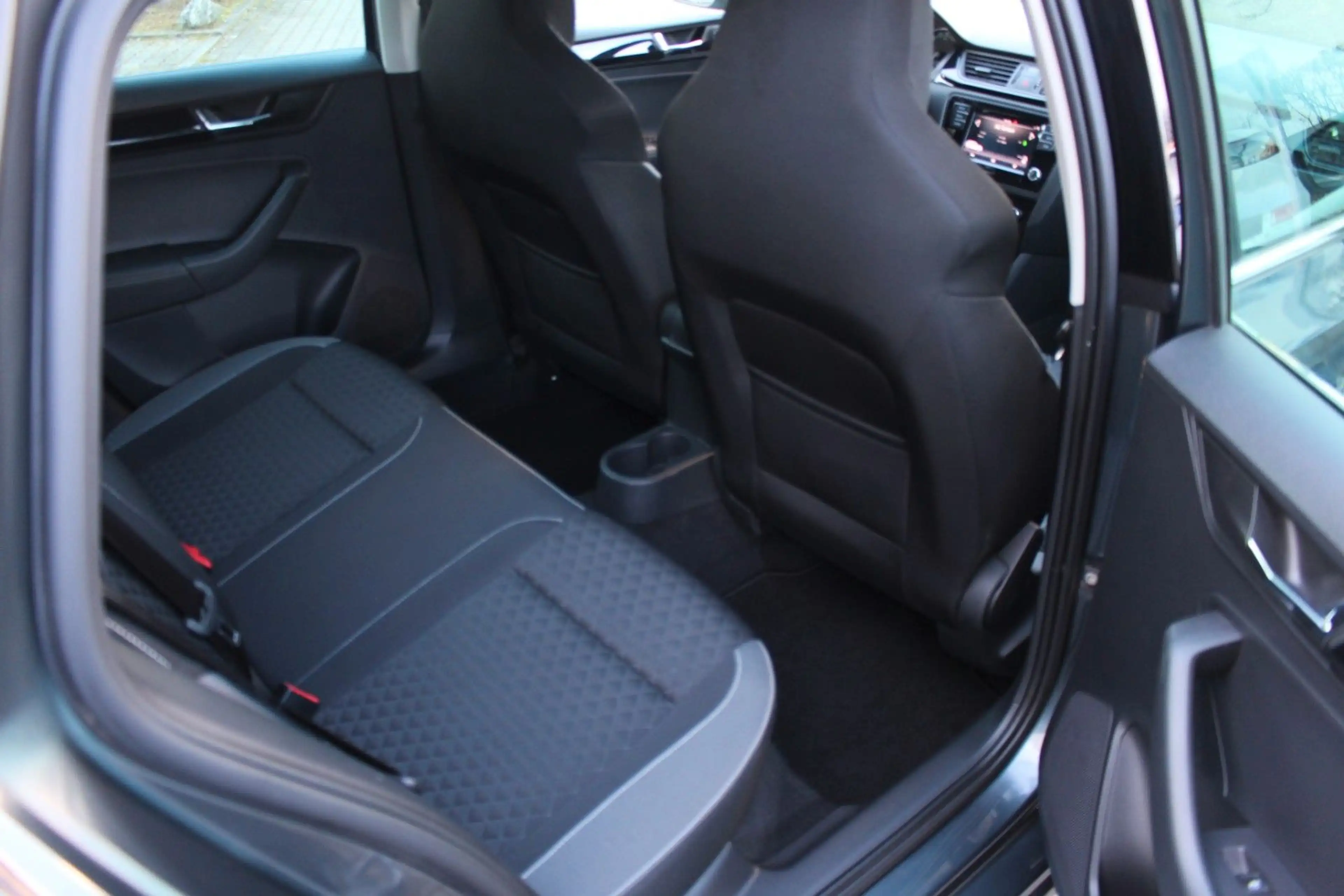 Skoda Rapid/Spaceback Spaceback Ambition — photo 14