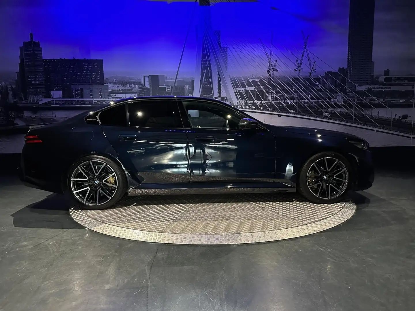 BMW M5 5-serie *Limousine V8 M Hybrid*Carbon extr*B&W*Alc Zwart - 2