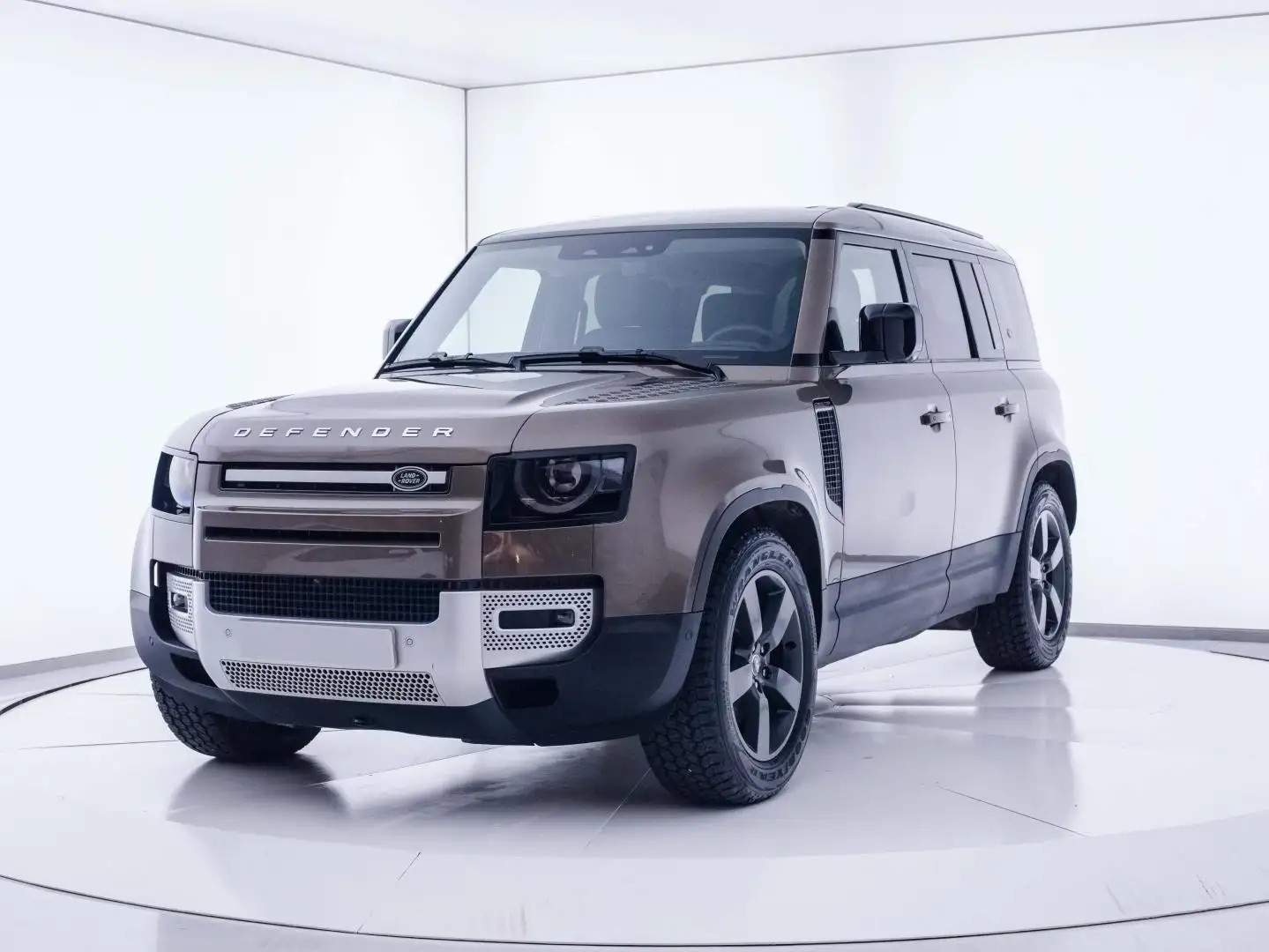 Land Rover Defender 110 3.0D l6 MHEV SE AWD Aut. 250 - 2