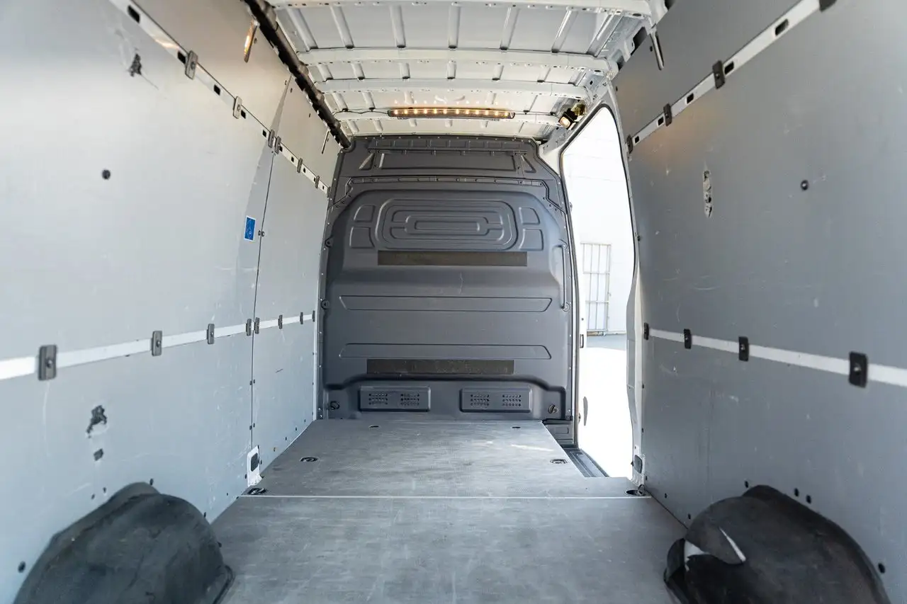 Mercedes-Benz Sprinter photo Mercedes-Benz Sprinter