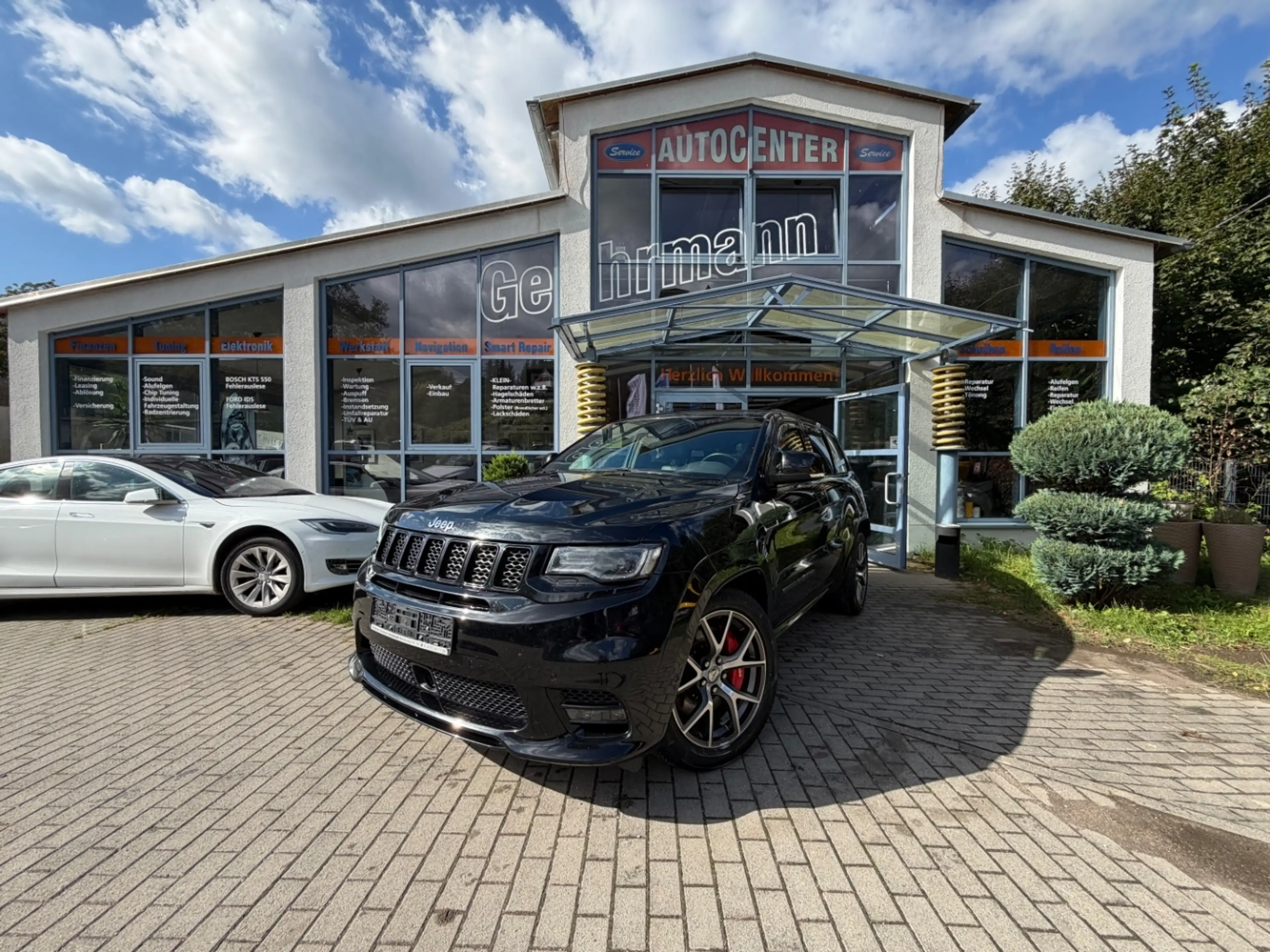 Jeep Grand Cherokee 6,4 SRT Leder"Navi"AHK"LED