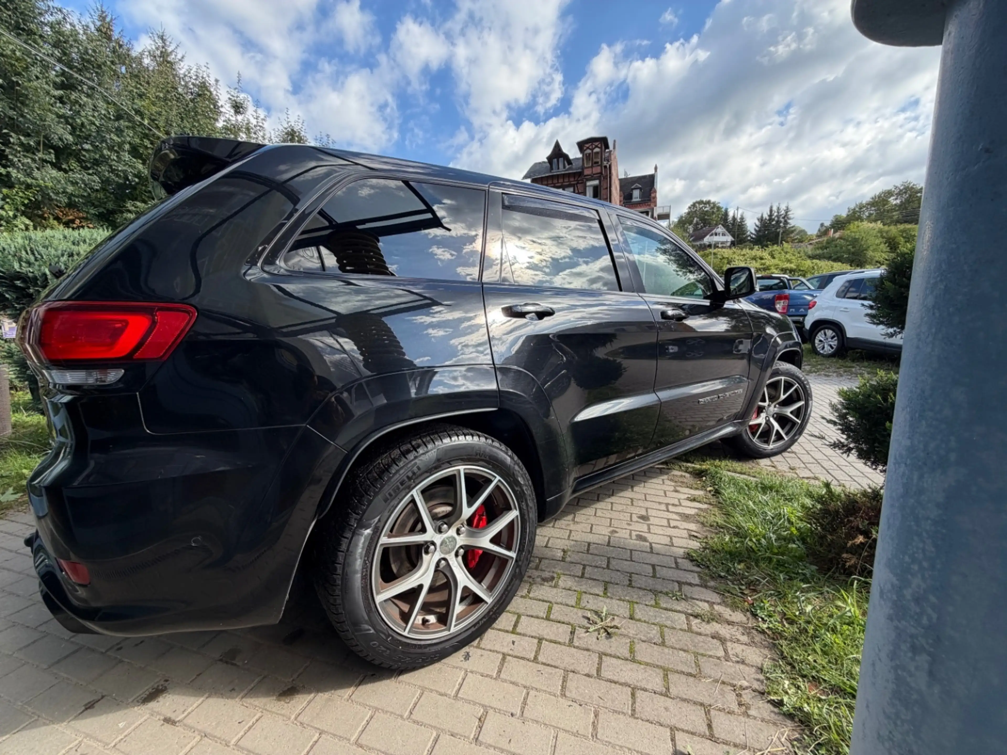 Jeep Grand Cherokee 6,4 SRT Leder"Navi"AHK"LED — photo 6