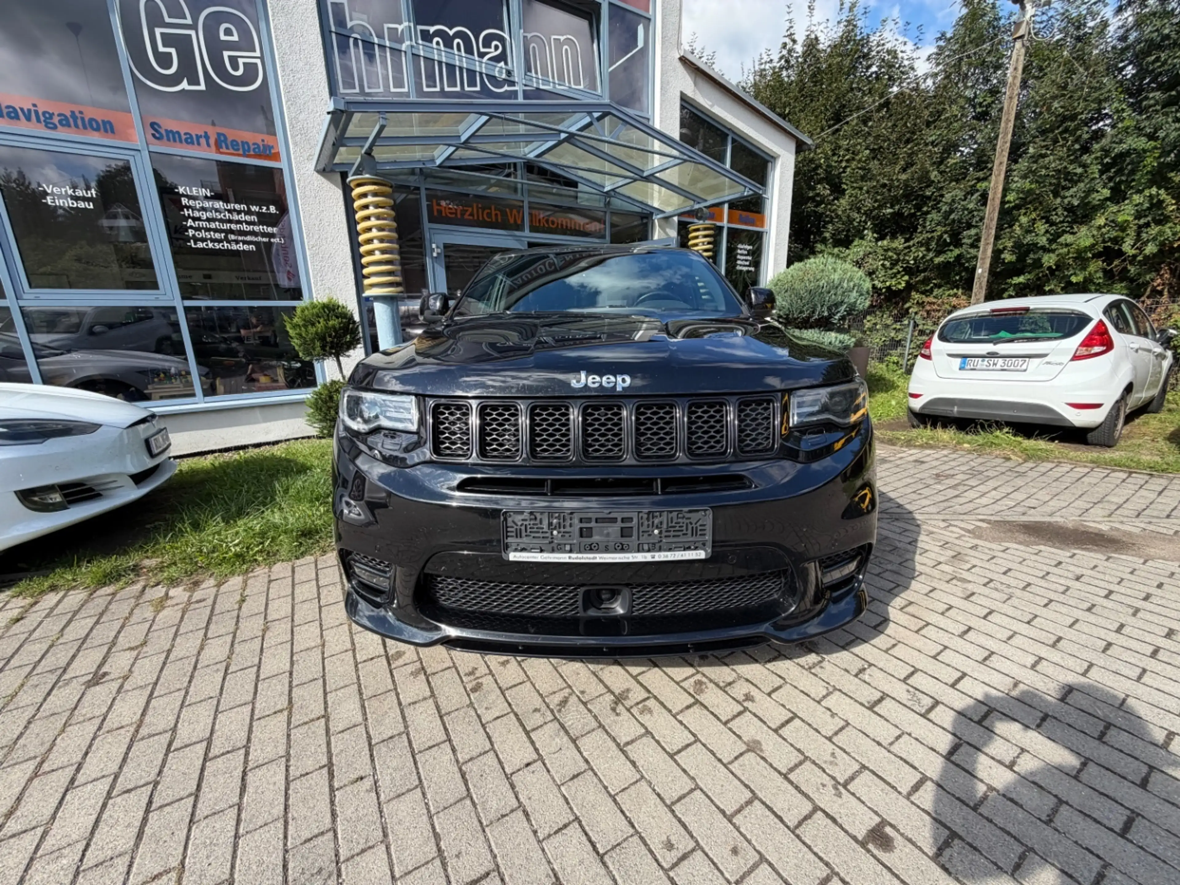 Jeep Grand Cherokee 6,4 SRT Leder"Navi"AHK"LED — photo 8