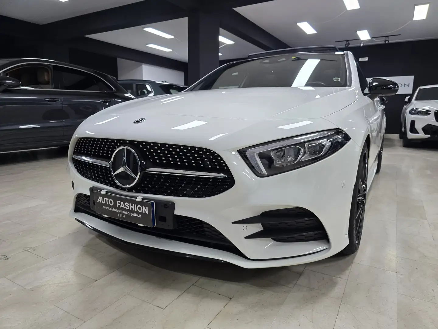 Mercedes-Benz A 180 Classe A - W177 2018 d Premium auto Tetto Bianco - 2