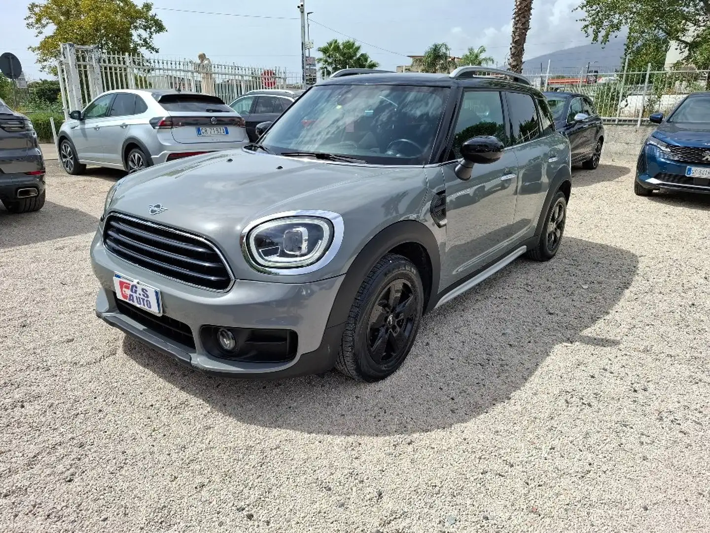 MINI One D Countryman Mini One Countryman 1.5 D Business Automatica Gris - 1