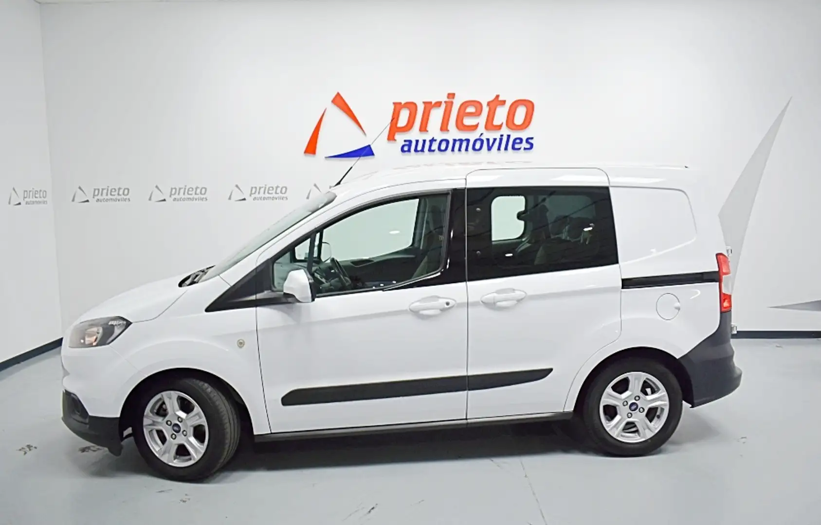 Ford Transit Connect FT 220 Kombi S&S B. Corta L1 Ambiente 75 Blanco - 2