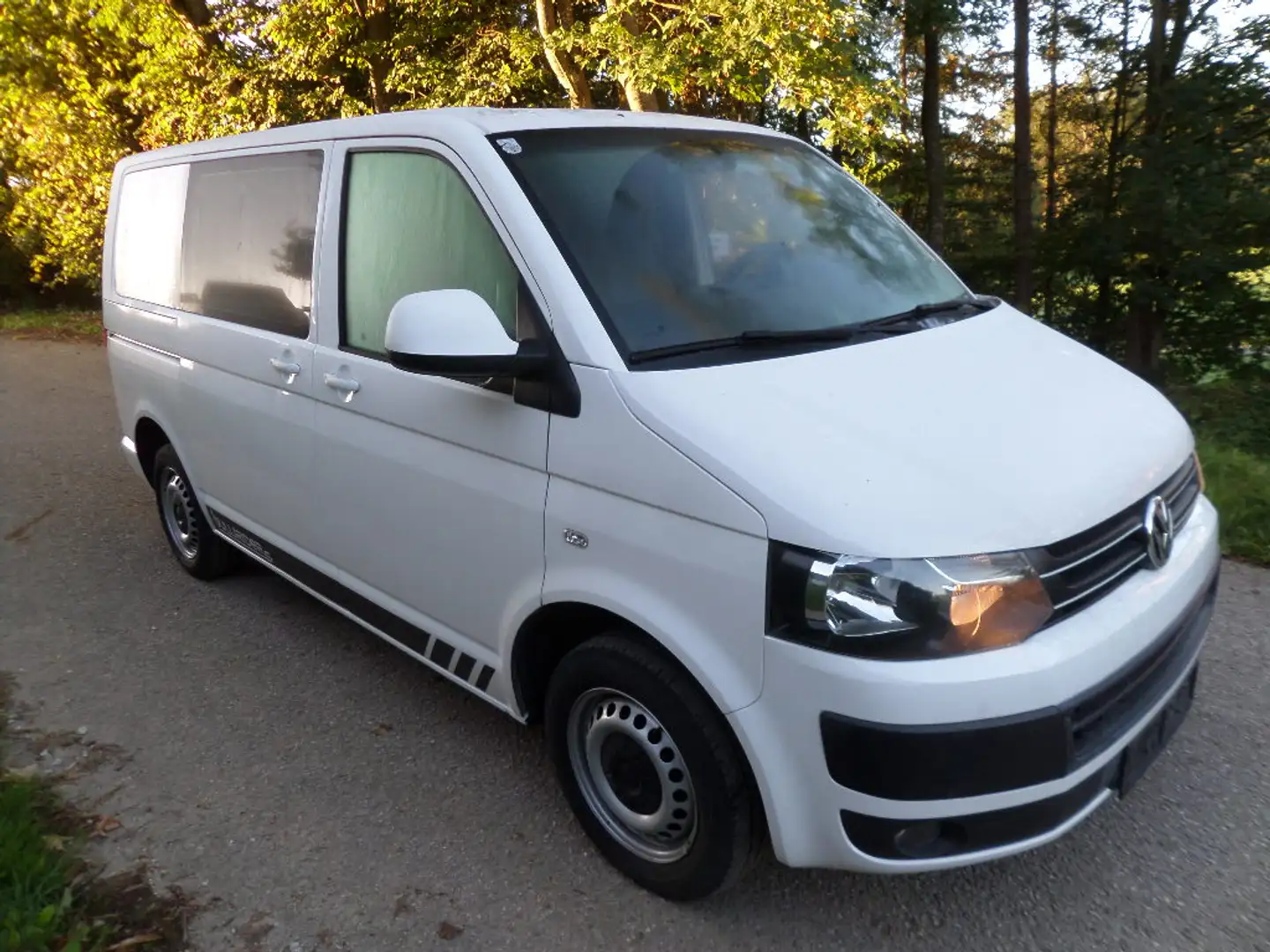 Volkswagen T5 Kombi Kombi Doka 2,0 BMT TDI D-PF 5-Sitzer Heckklappe Weiß - 2