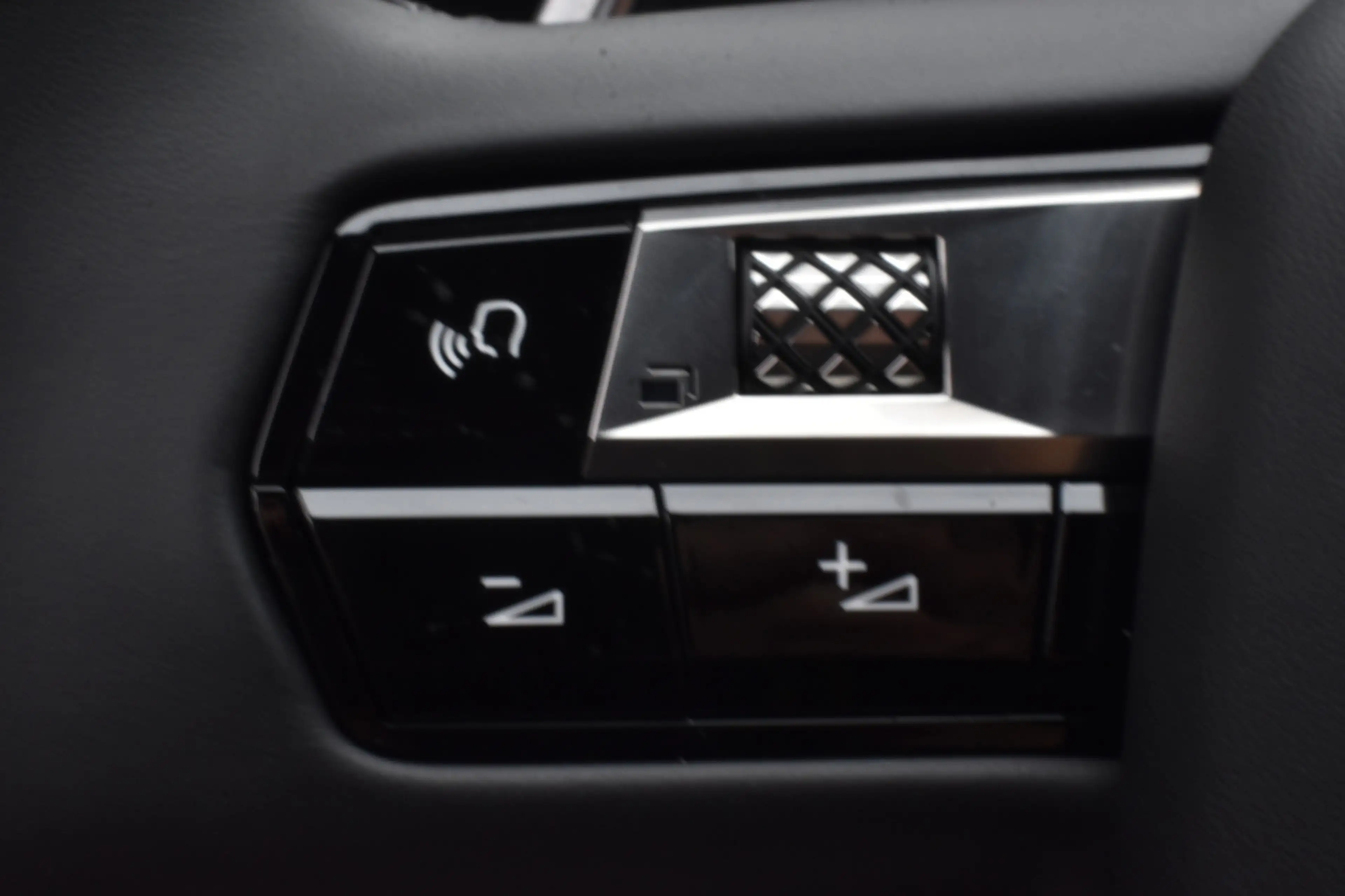 DS Automobiles DS 7 PHEV 300 4x4 Pallas Leder | Panoramadak | Pack Tec — photo 21