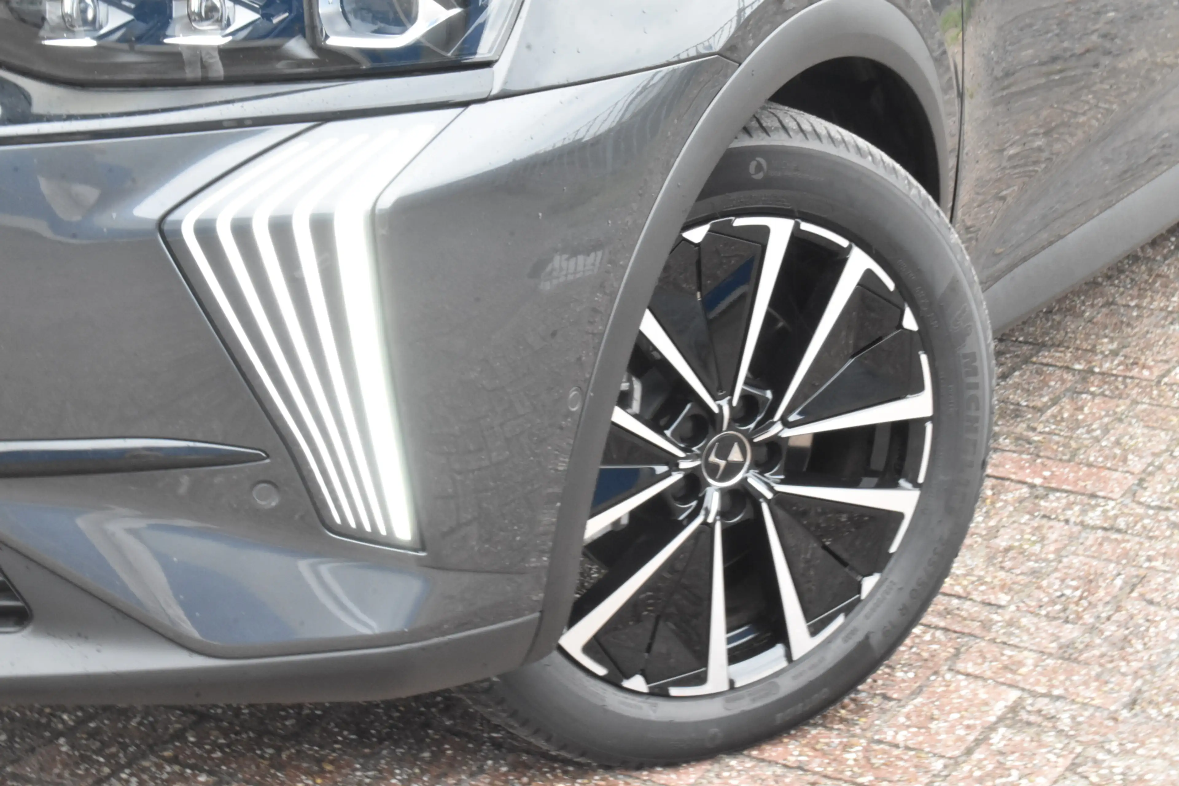 DS Automobiles DS 7 PHEV 300 4x4 Pallas Leder | Panoramadak | Pack Tec — photo 16