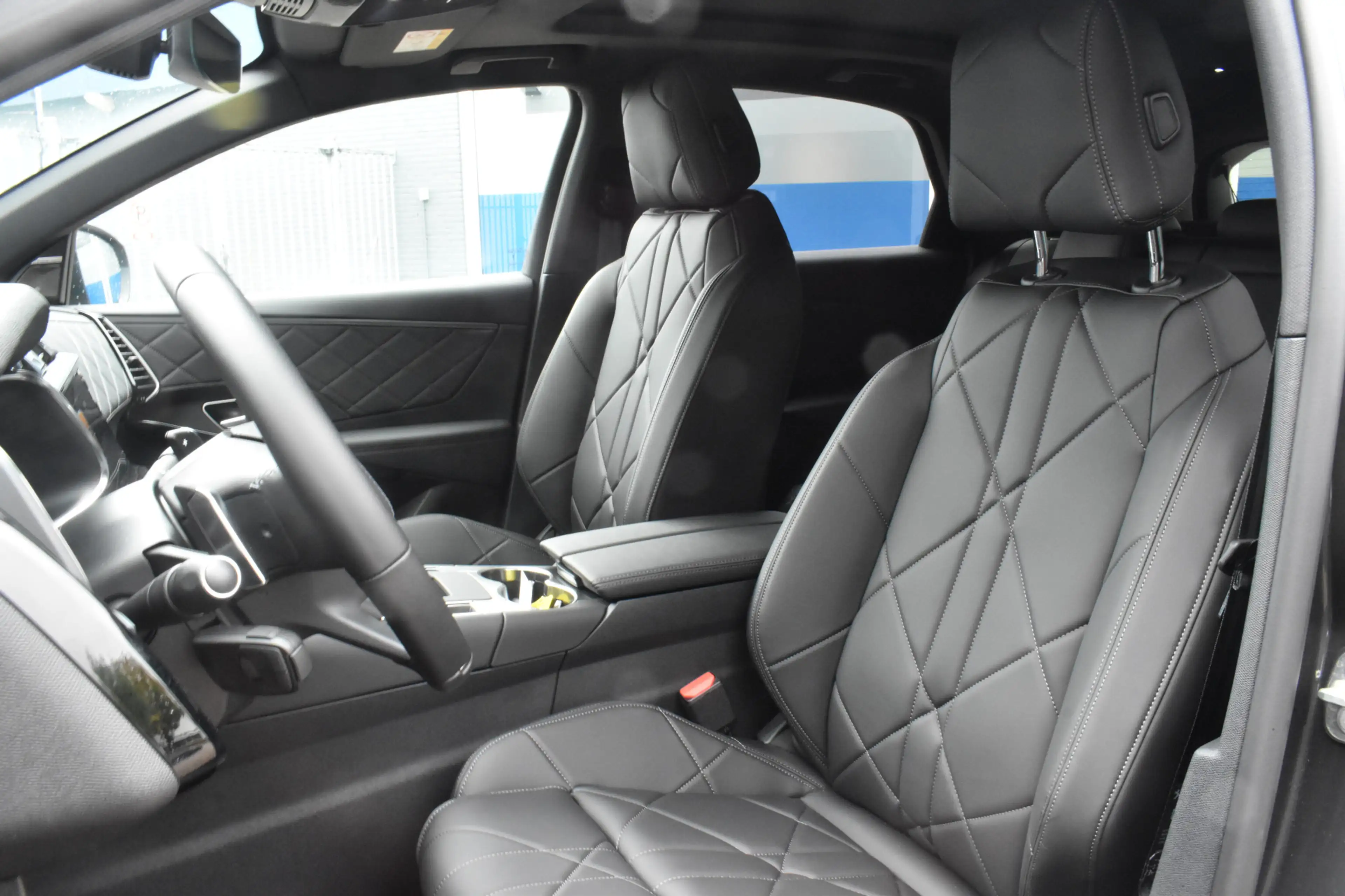 DS Automobiles DS 7 PHEV 300 4x4 Pallas Leder | Panoramadak | Pack Tec — photo 2