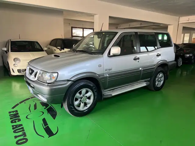 Nissan Terrano Nissan Terrano II 2.7 Tdi 5 porte Anniversary