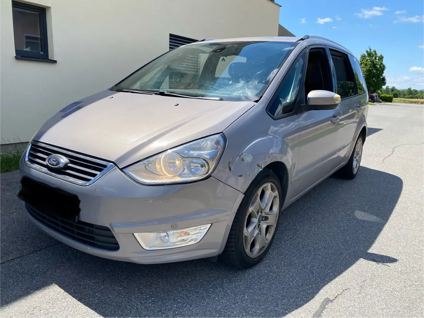 Ford Galaxy Business 2,0 TDCi DPF Aut. Šedá - 2