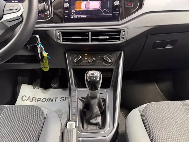 Volkswagen Polo view 12
