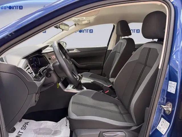 Volkswagen Polo view 10