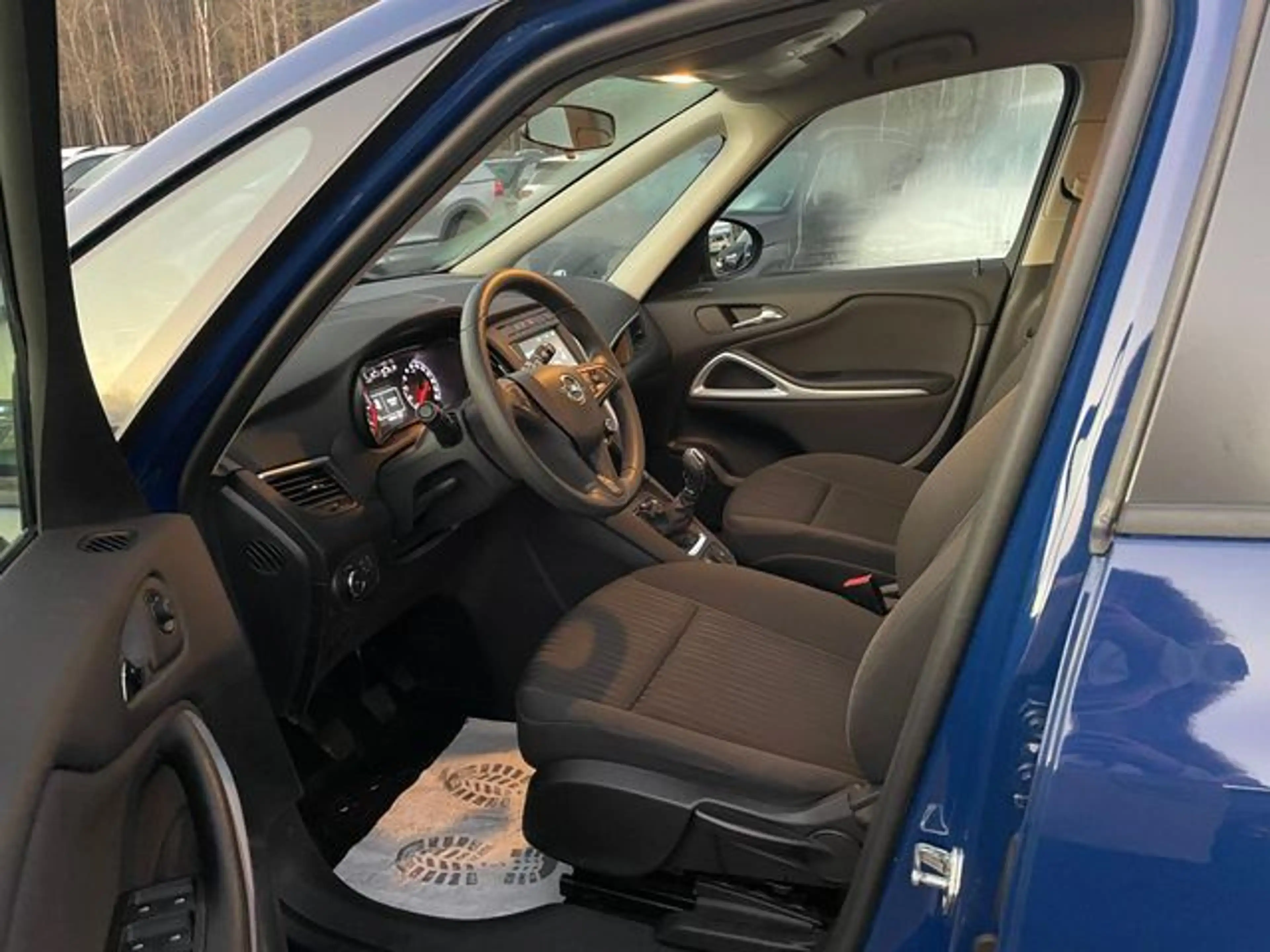 Opel Zafira Tourer Edition 1.6 CDTI — photo 8