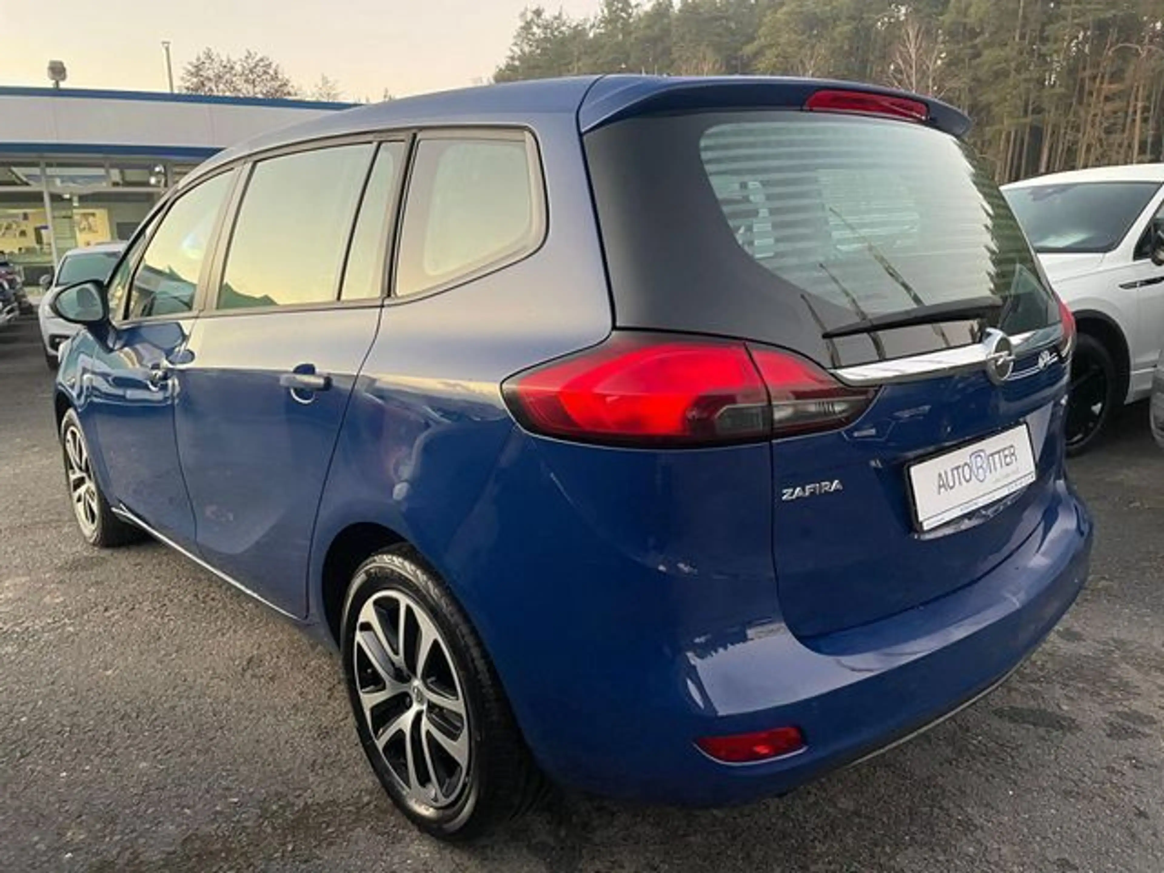 Opel Zafira Tourer Edition 1.6 CDTI — photo 4