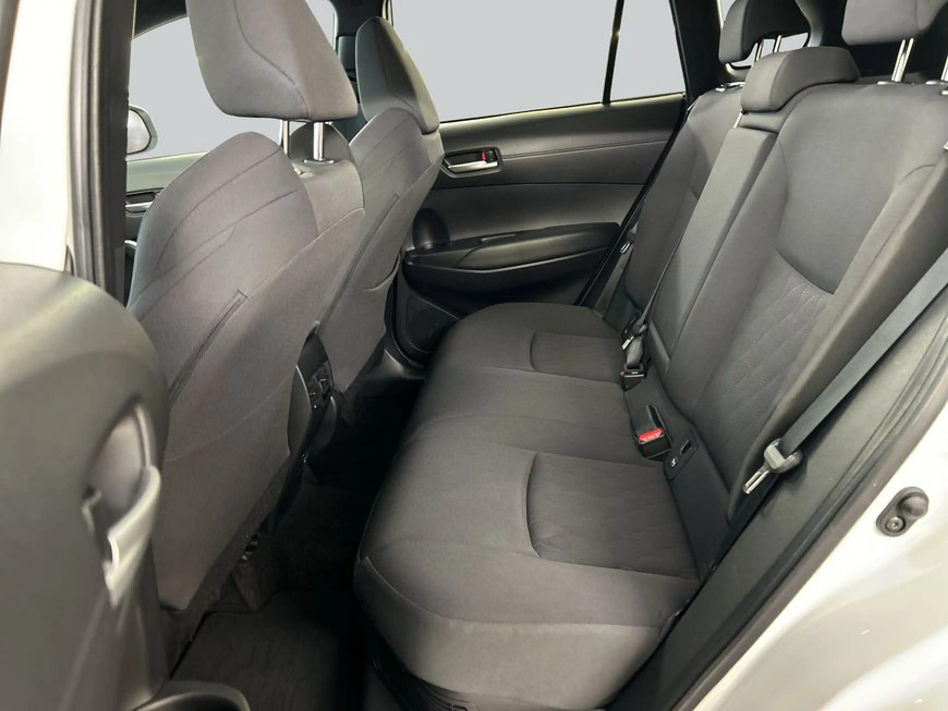 Toyota Corolla Cross Hybrid 2.0 Team D — photo 11
