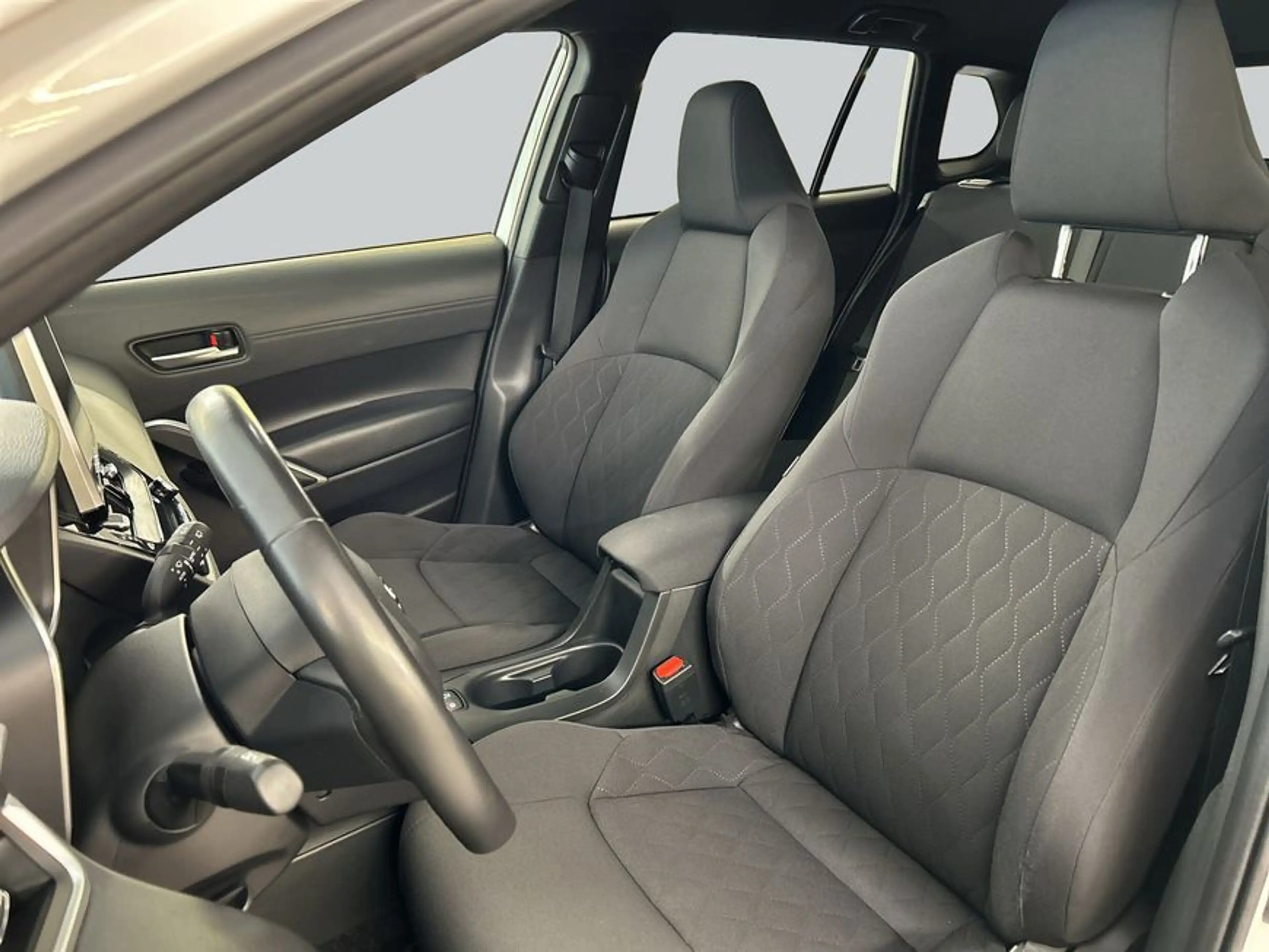 Toyota Corolla Cross Hybrid 2.0 Team D — photo 10