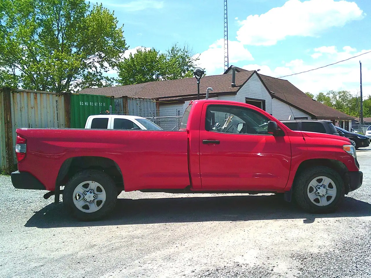 Toyota Tundra снимка Toyota Tundra