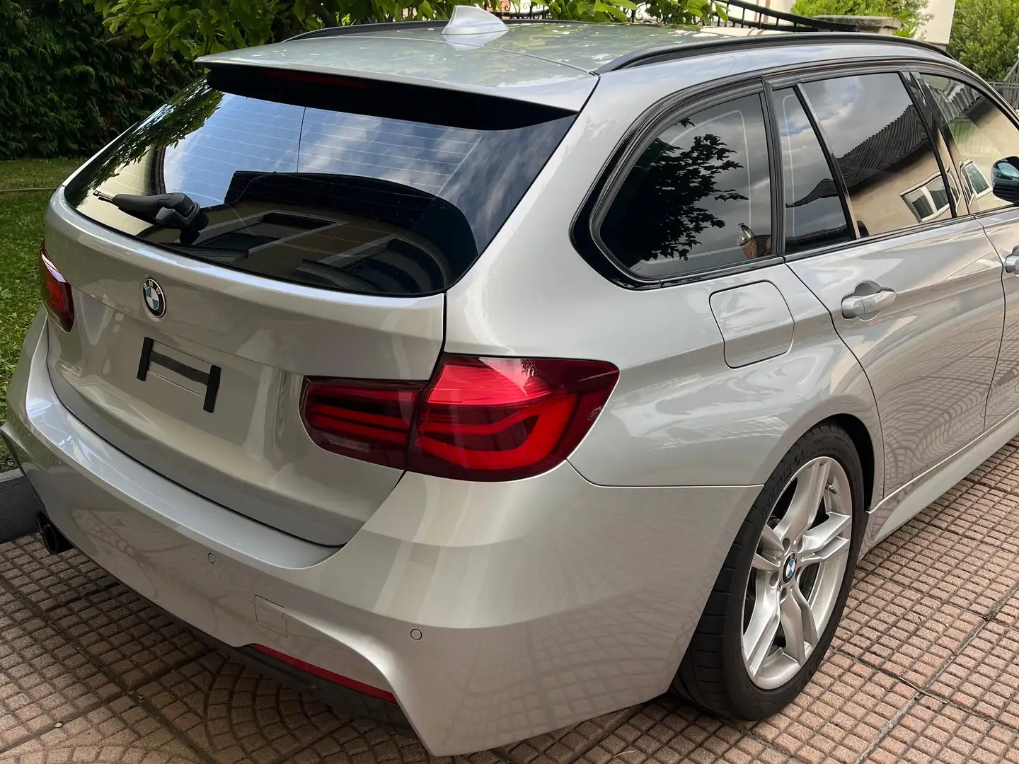 BMW 330 330xd M Paket Silber - 2
