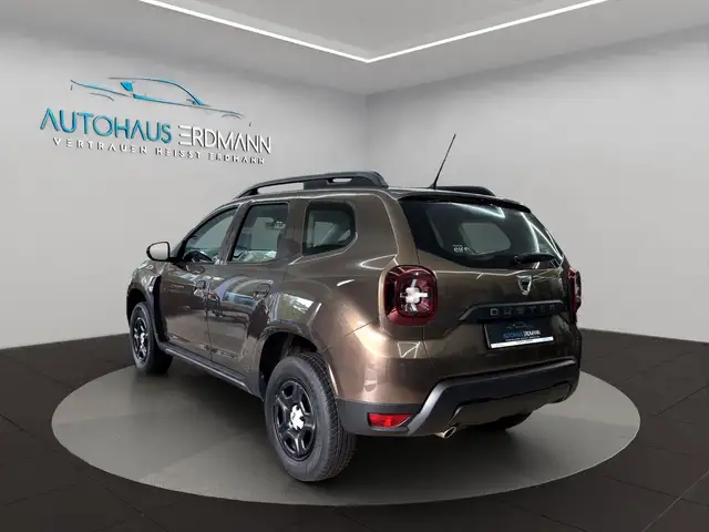 Dacia Duster view 5