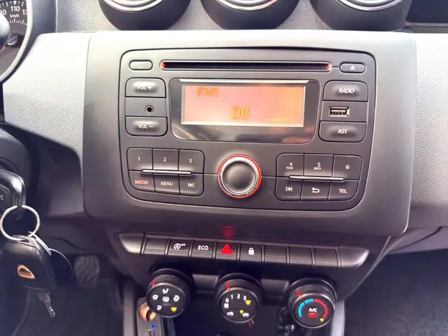 Dacia Duster view 14