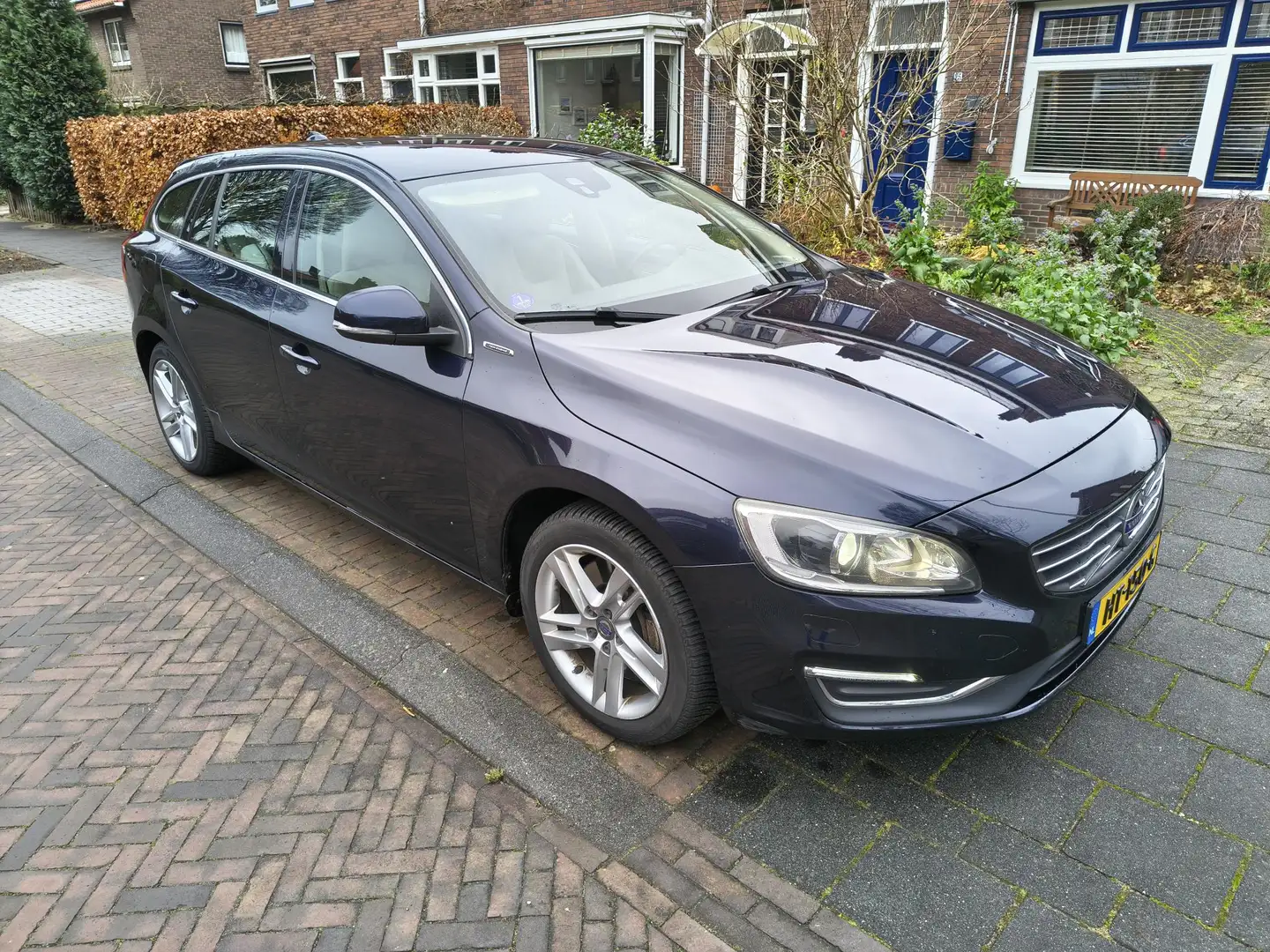 Volvo V60 V60 2.4 D6 Twin Engine Summum Blauw - 2