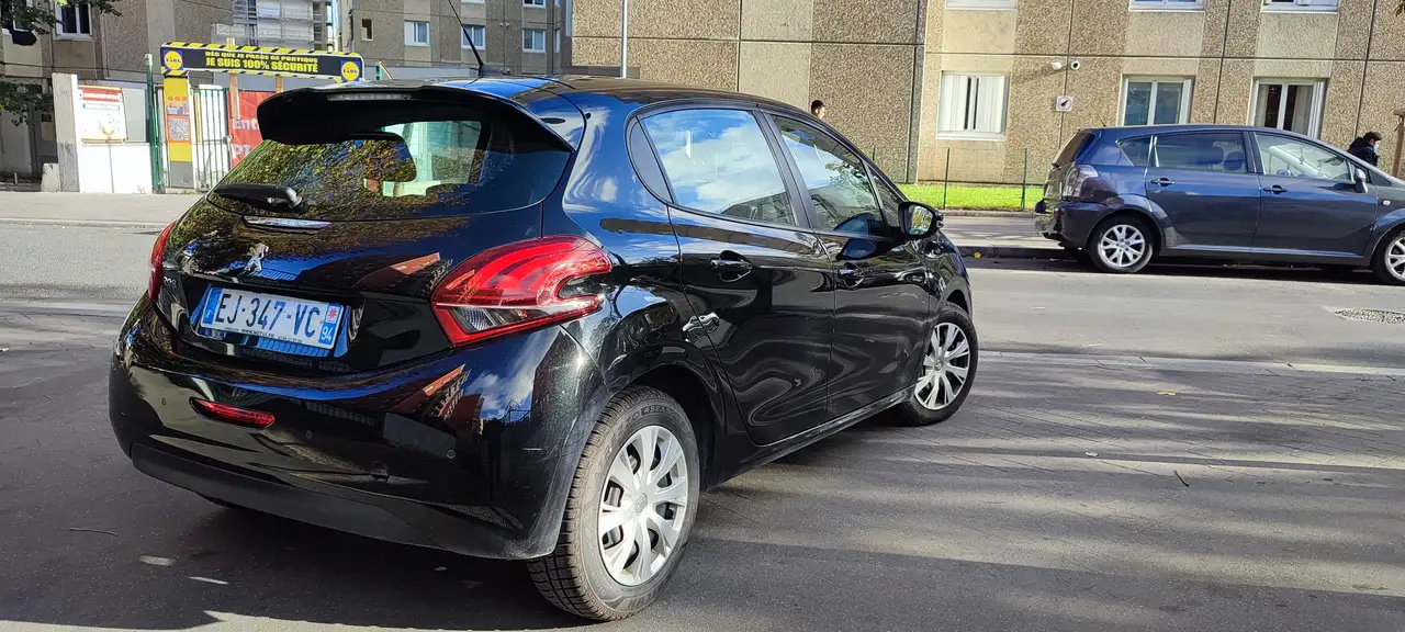 Peugeot 208 1.6 BlueHDi 75ch BVM5 Active