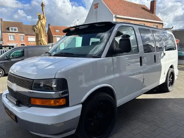 Chevrolet Express G1500 V8