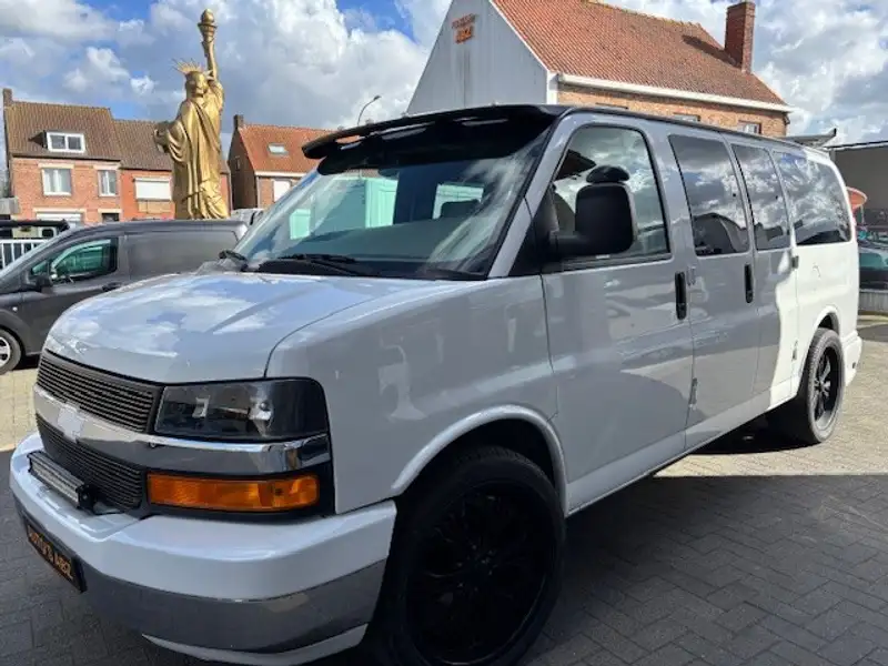 Chevrolet Express G1500 V8