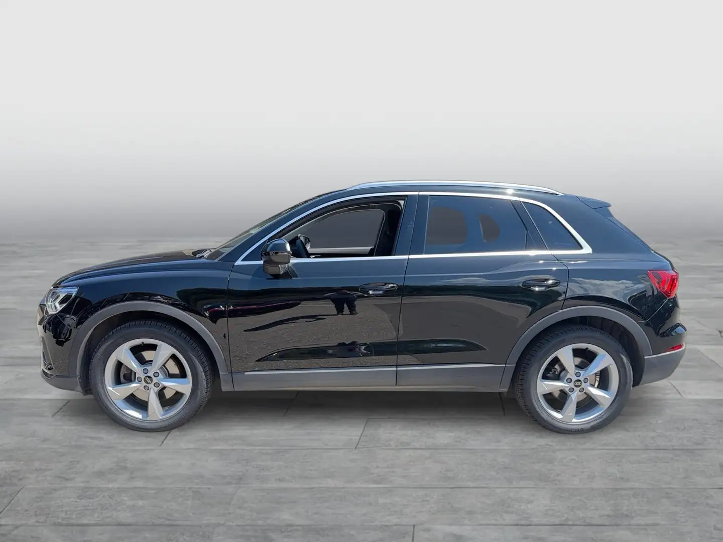Audi Q3 40 TDI quattro intense Schwarz - 2