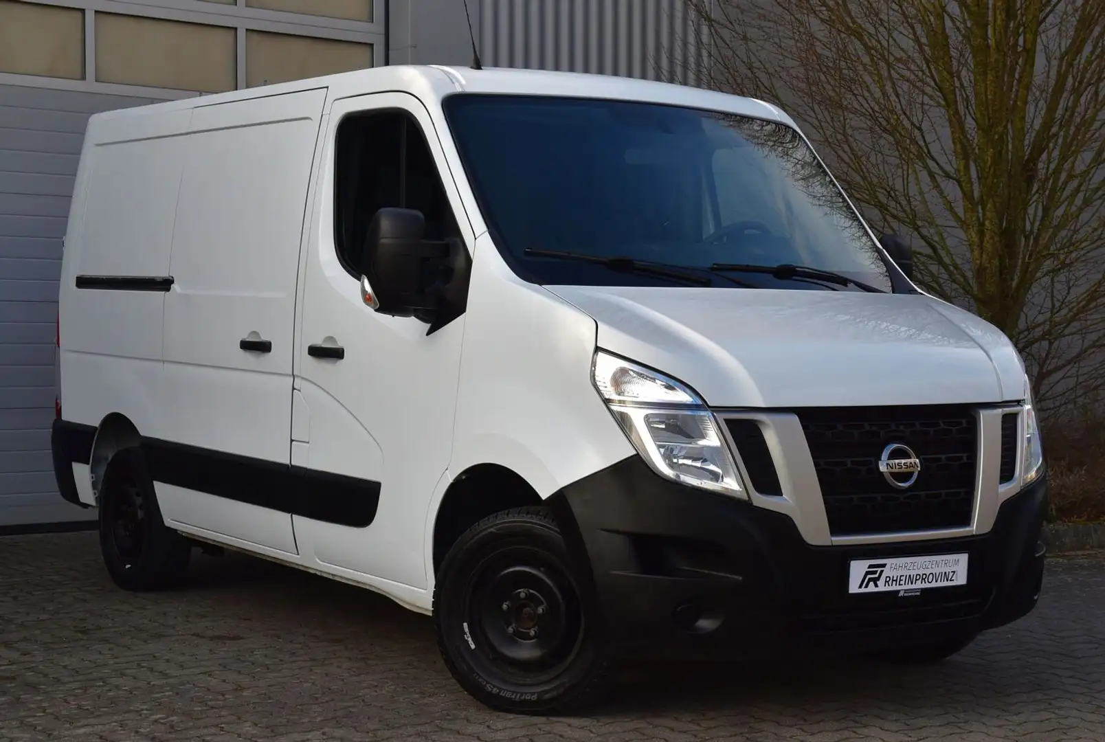 Nissan NV400 L1H1 PRO AHK/Regale/Klima Weiß - 1