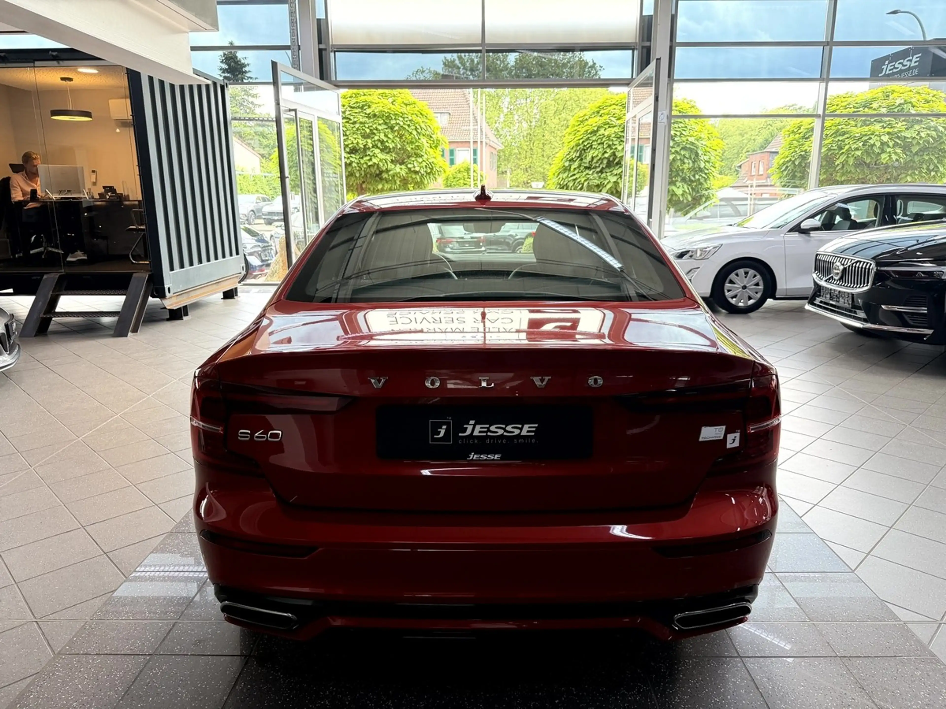 Volvo S60 T8 TwinEngine AWD R Design LED Virtual ACC Pano — photo 6